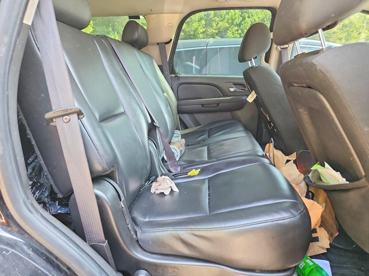 2010 Chevrolet Tahoe C1500 Ls Gray vin: 1GNMCAE09AR238831