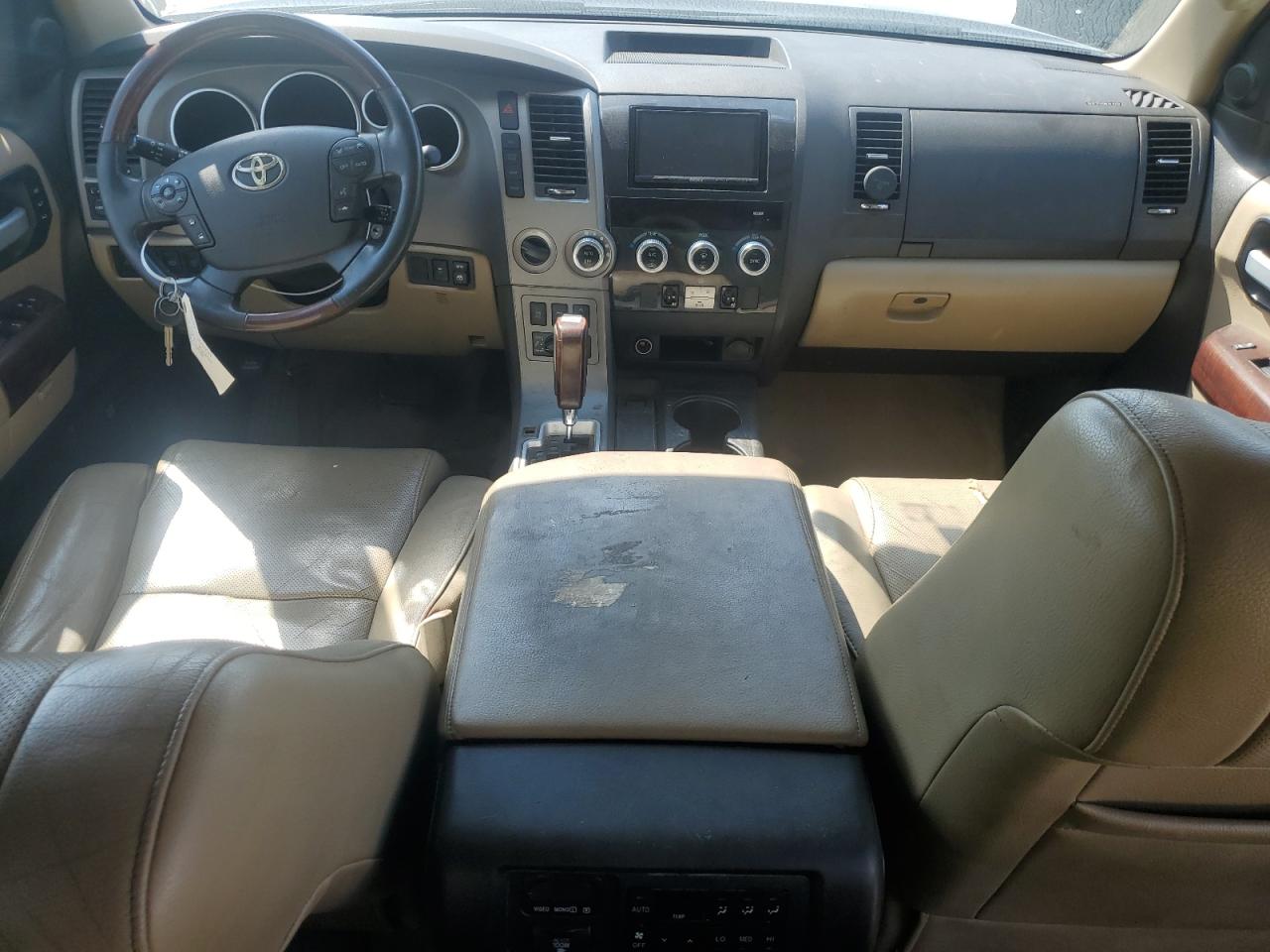 2011 Toyota Sequoia Platinum Black vin: 5TDDW5G13BS042898