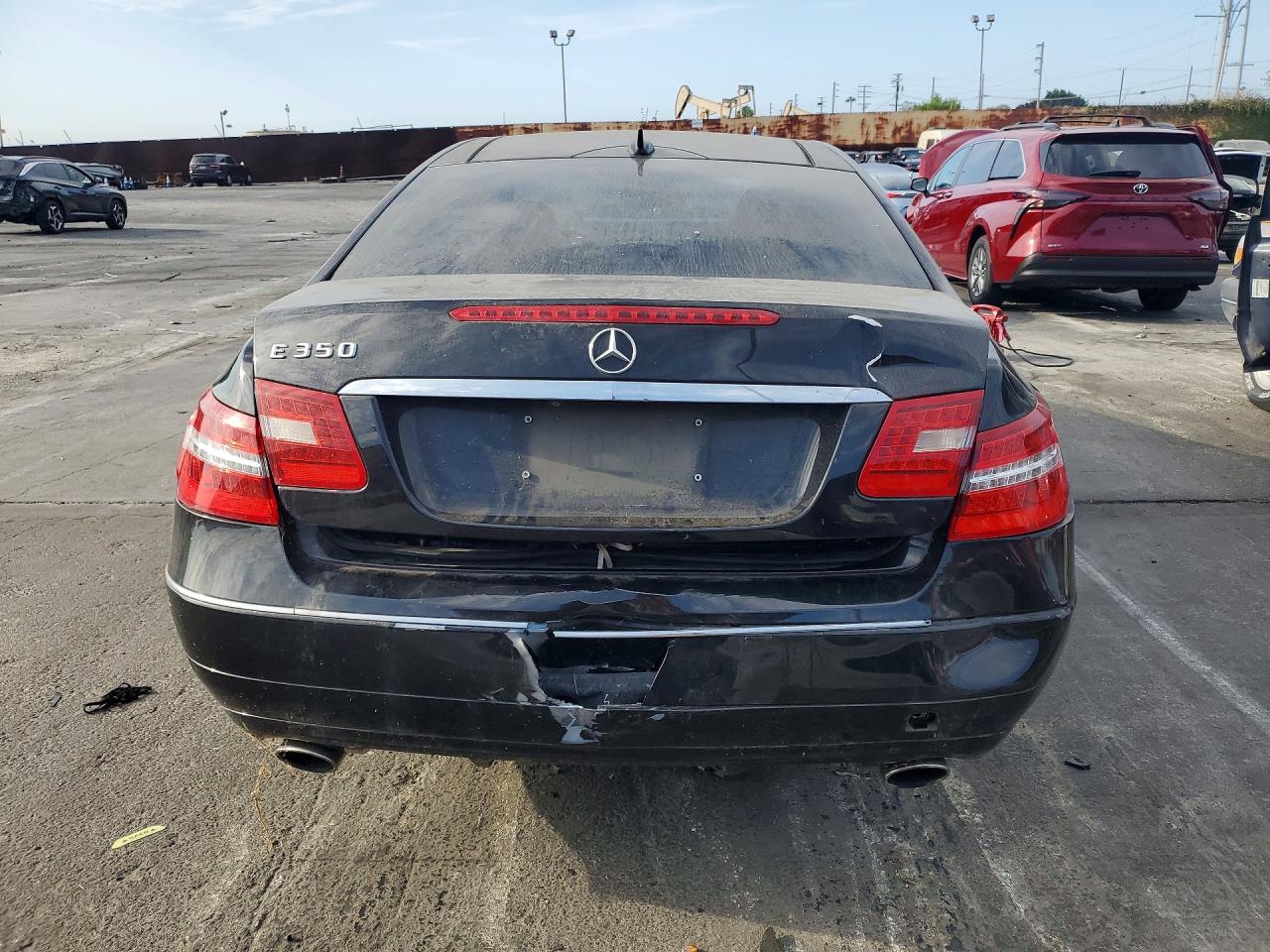 2012 Mercedes-benz E 350 Черный vin: WDDKJ5KBXCF162243