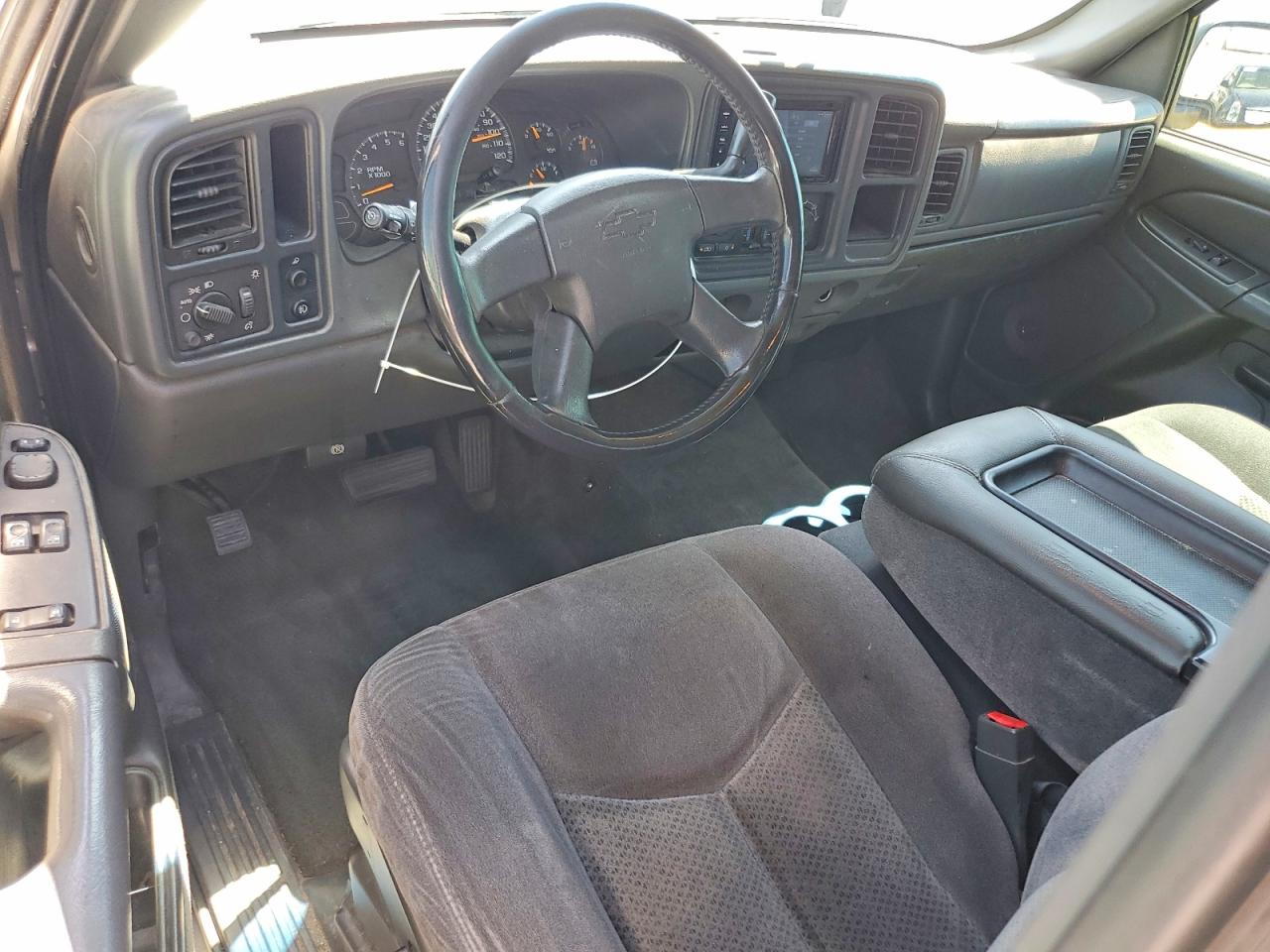 2005 Chevrolet Silverado C1500 Two Tone vin: 2GCEC19V051255454