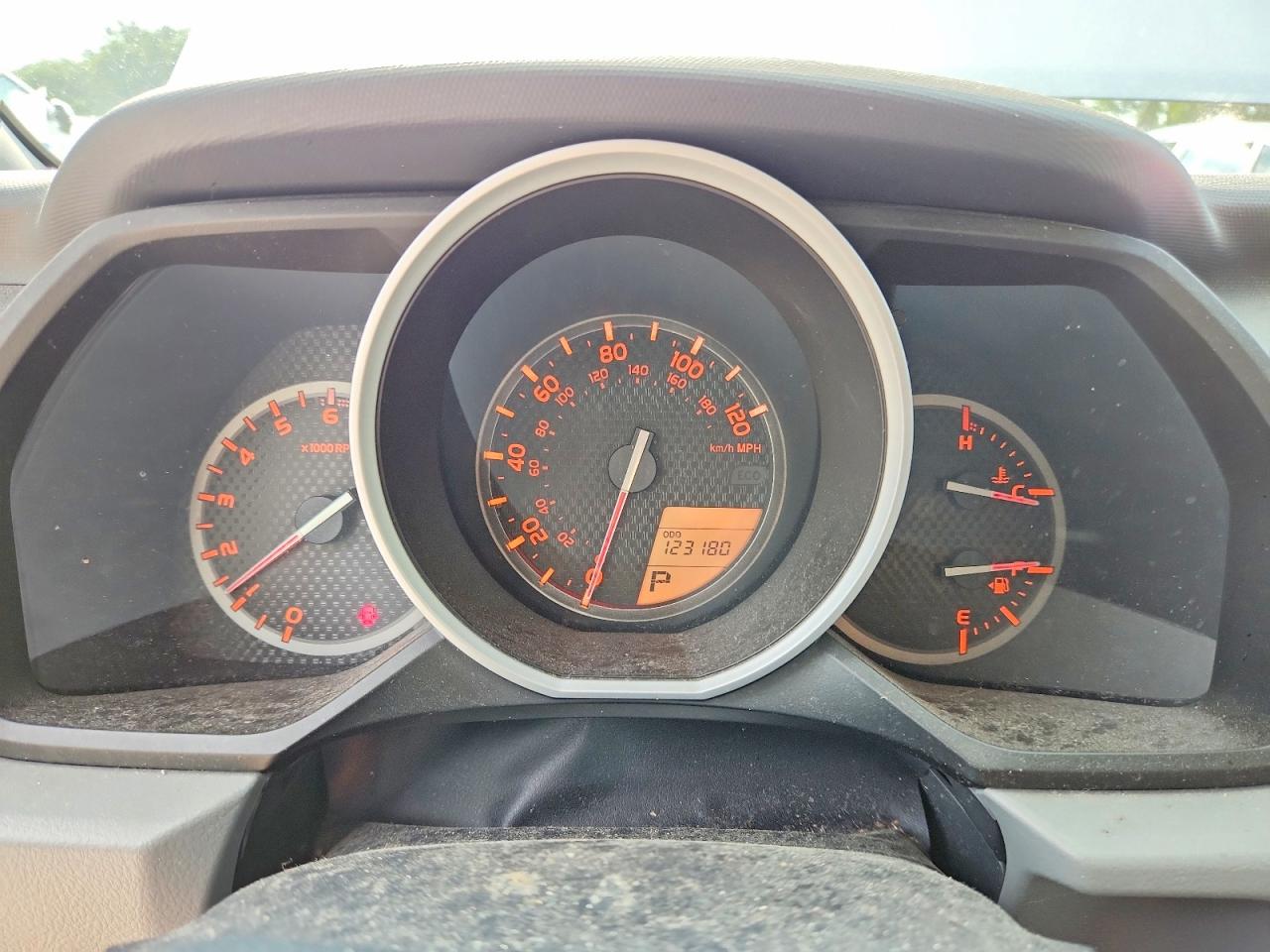 2011 Toyota 4runner Sr5 Silver vin: JTEBU5JR6B5069087