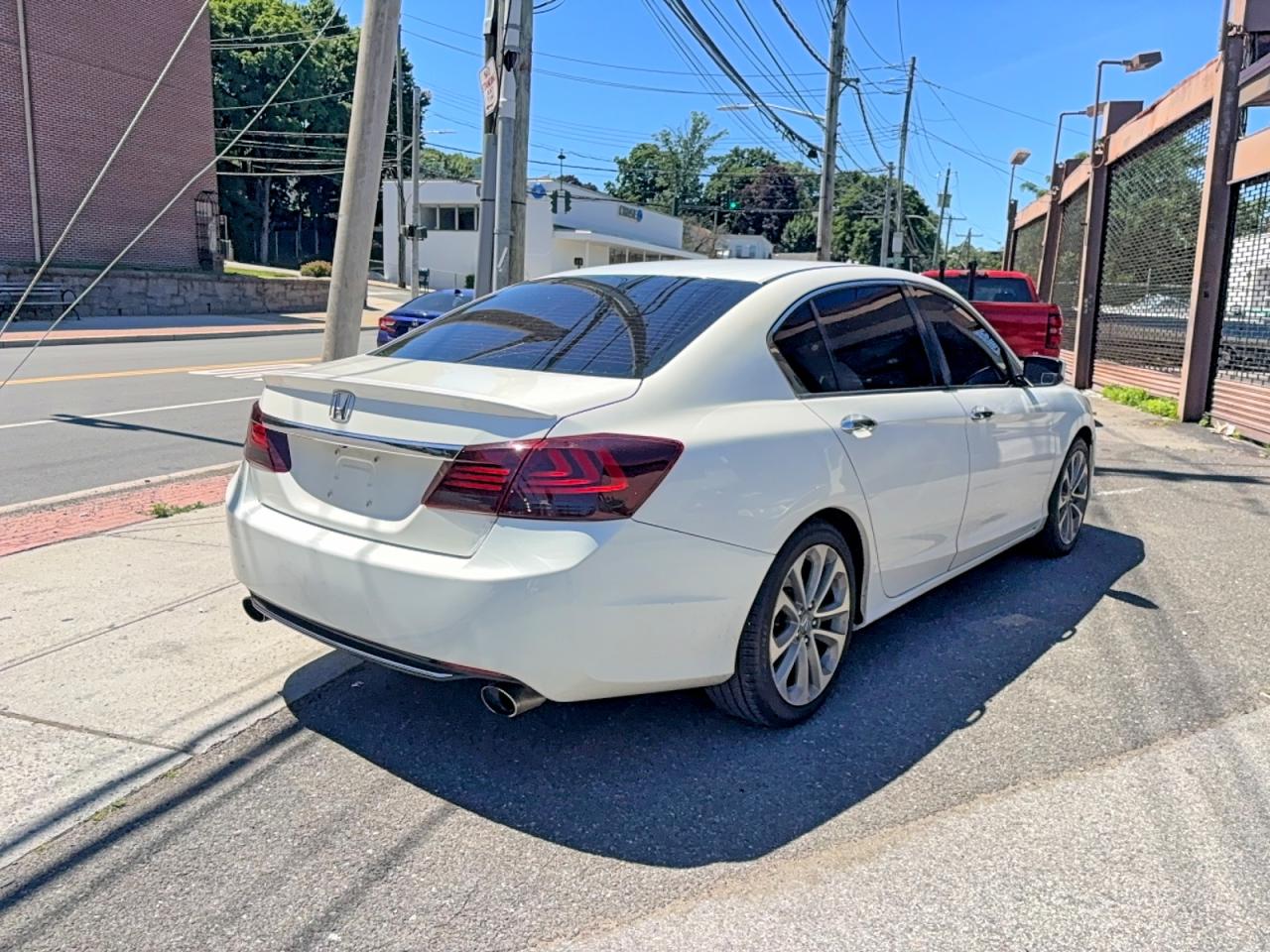 2014 Honda Accord Sport White vin: 1HGCR2F55EA261371