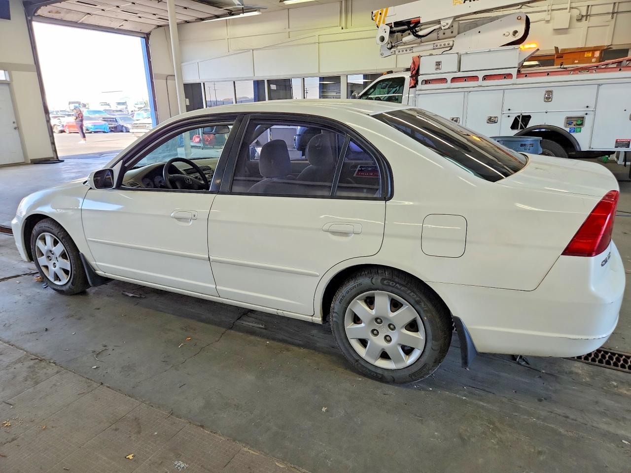 2002 Honda Civic Ex White vin: 2HGES26712H590421