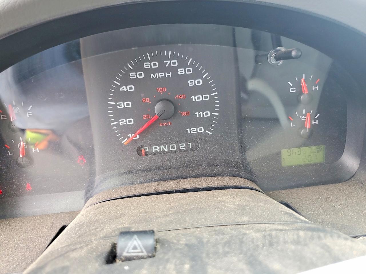 2004 Ford F150 Lariat Red vin: 1FTRF04W14KB28598
