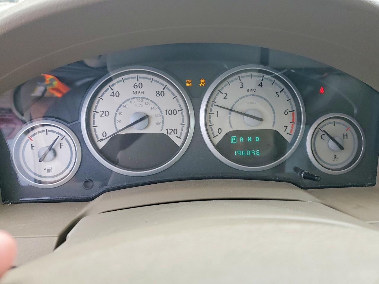 2008 Chrysler Town & Country Lx Beige vin: 2A8HR44H48R781759
