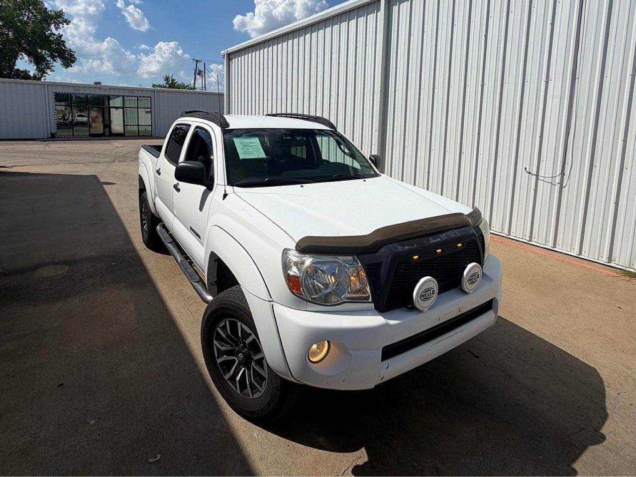 2010 Toyota Tacoma Double Cab White vin: 5TELU4EN0AZ740467