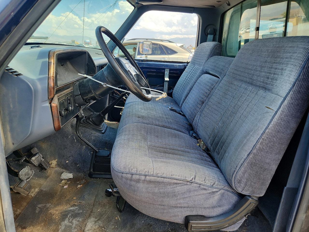 1991 Ford F250 Blue vin: 1FTEF26N2MPB24254