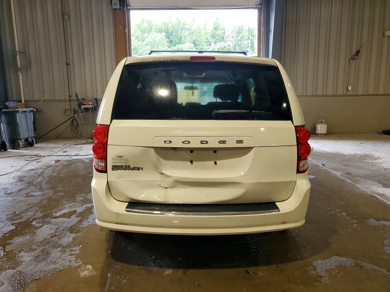 2012 Dodge Grand Caravan Sxt White vin: 2C4RDGCG1CR265582