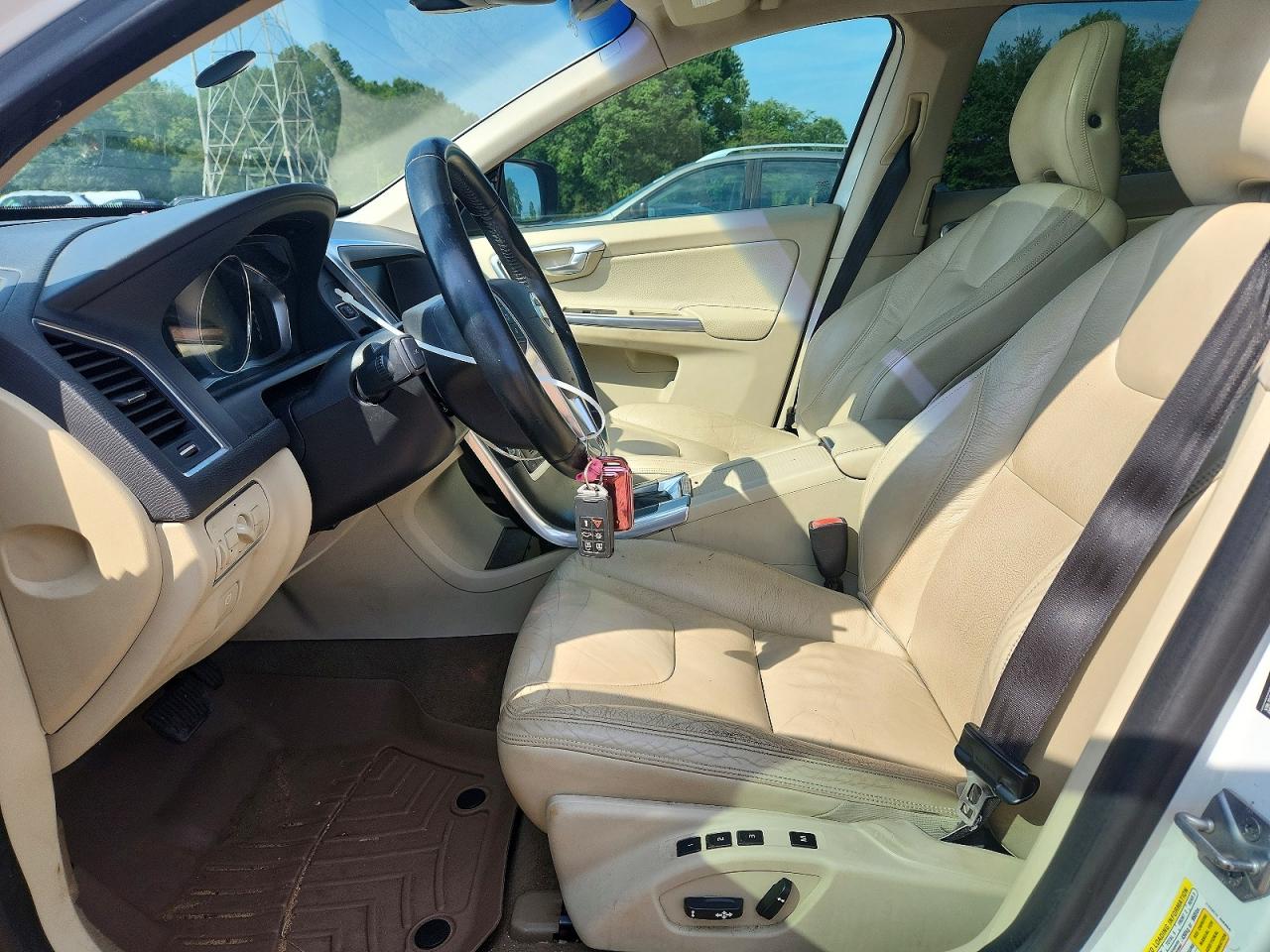 2014 Volvo Xc60 3.2 White vin: YV4952DL8E2507732