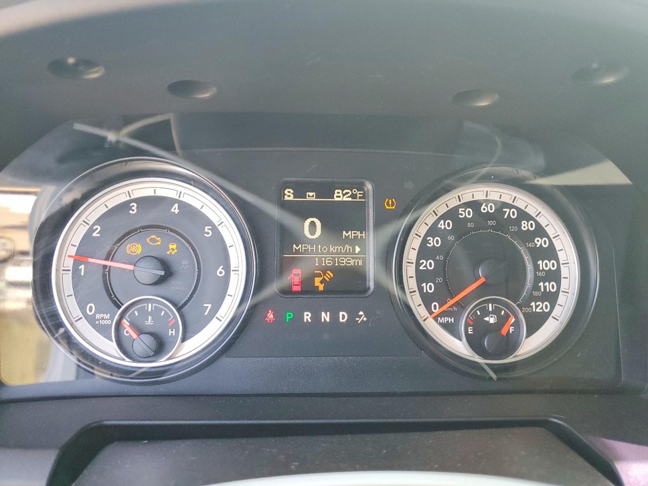 2015 Ram 1500 St White vin: 3C6JR6AG2FG698793