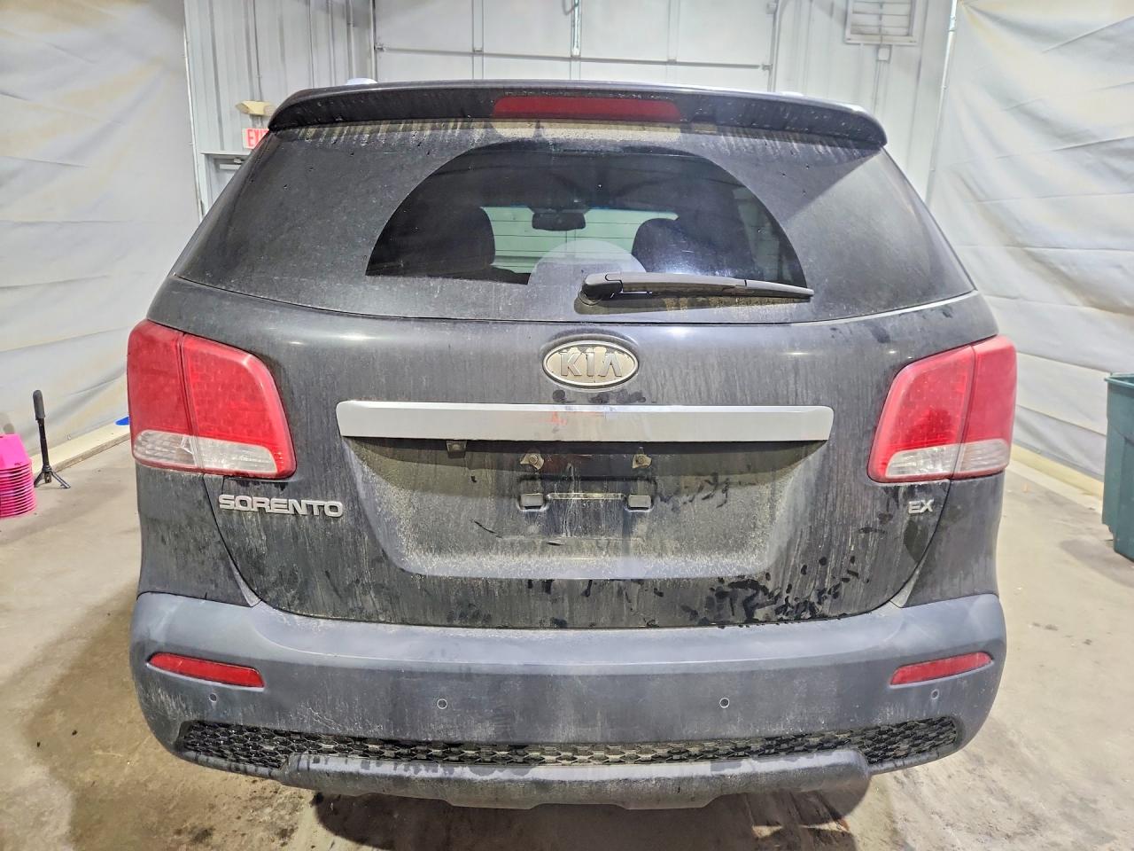 2011 Kia Sorento Ex Black vin: 5XYKU3A19BG005152