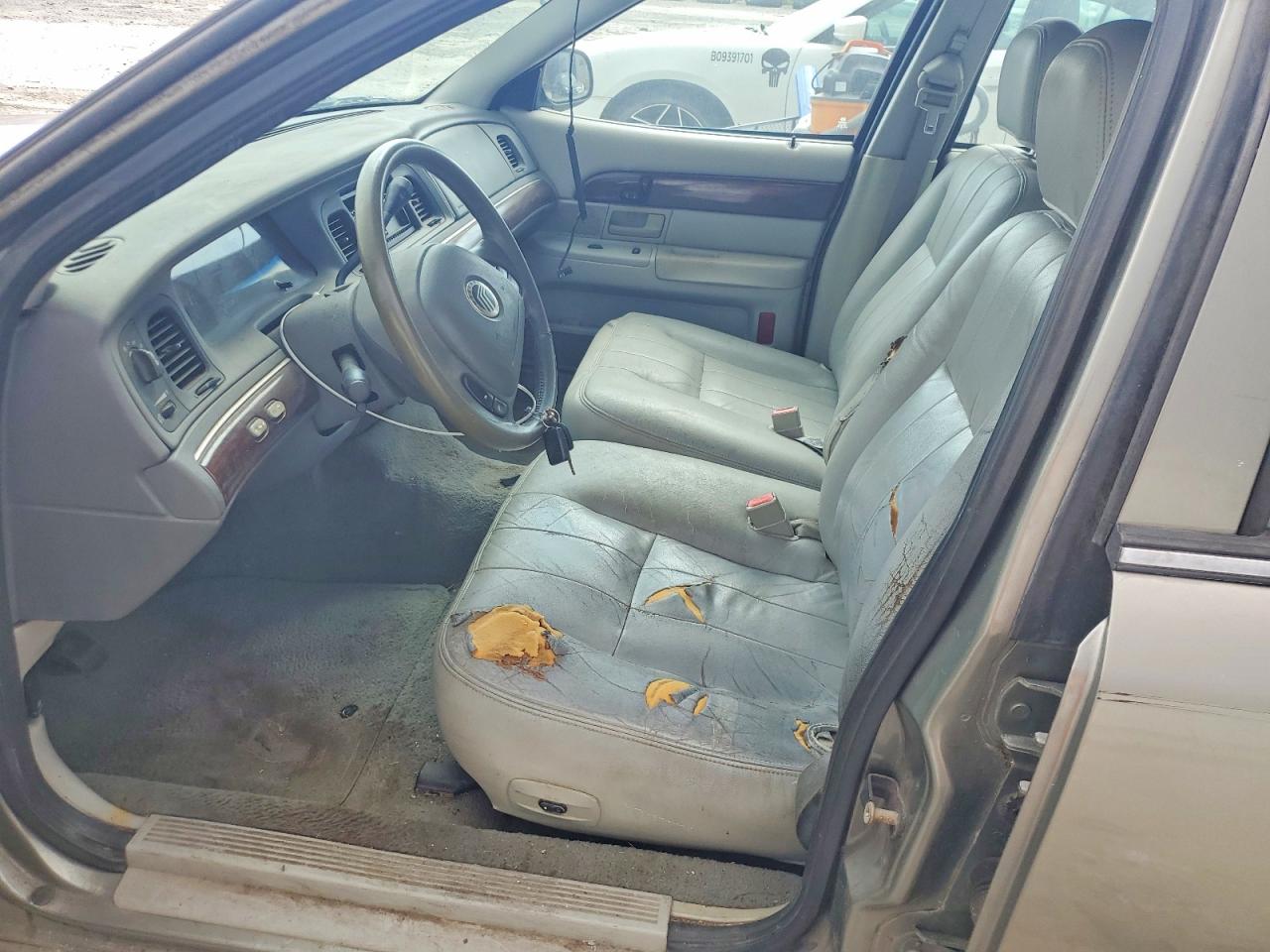 2003 Mercury Grand Marquis Ls Tan vin: 2MEFM75W63X669172