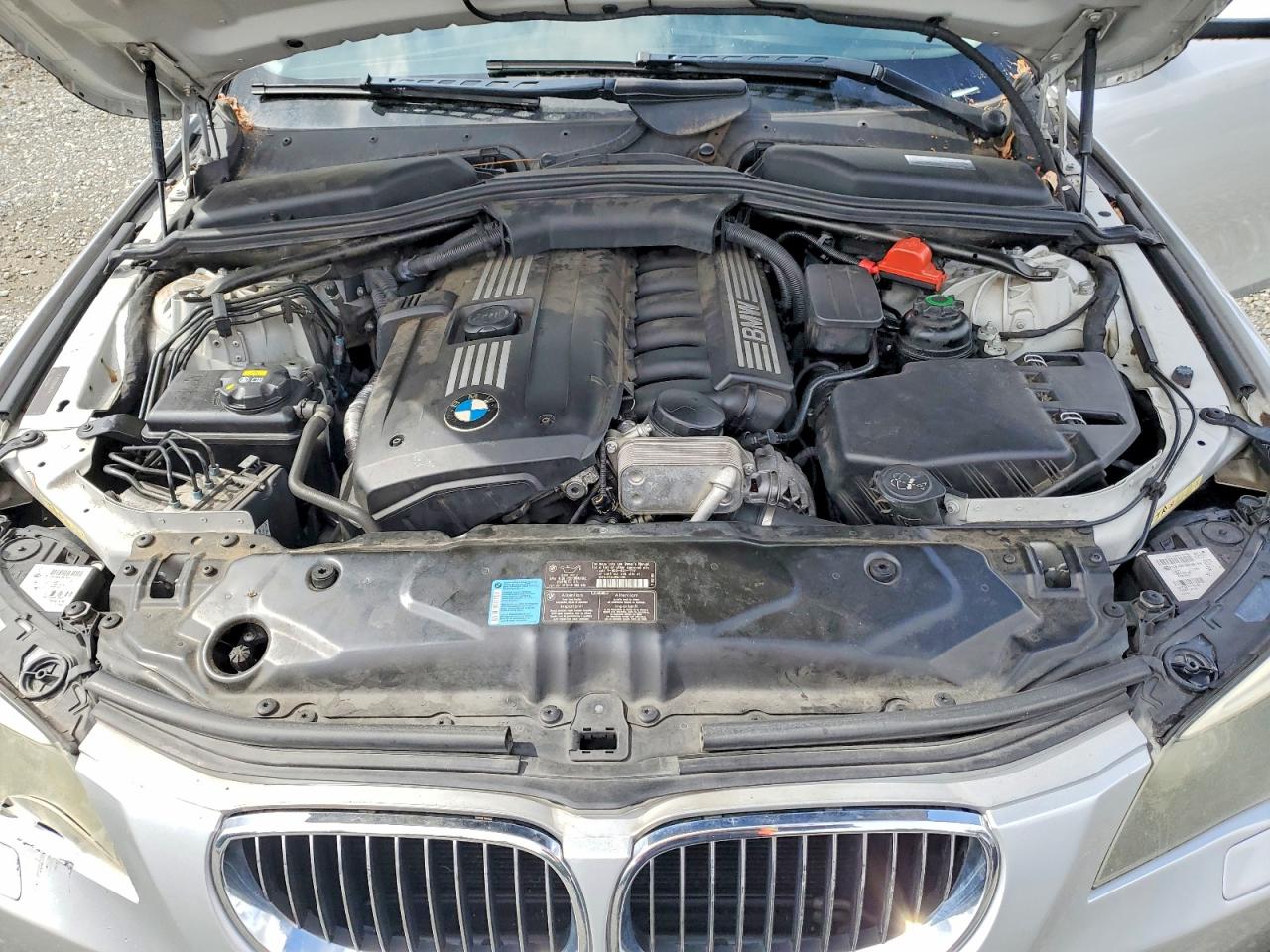 2010 Bmw 528 I Silver vin: WBANU5C52AC129580