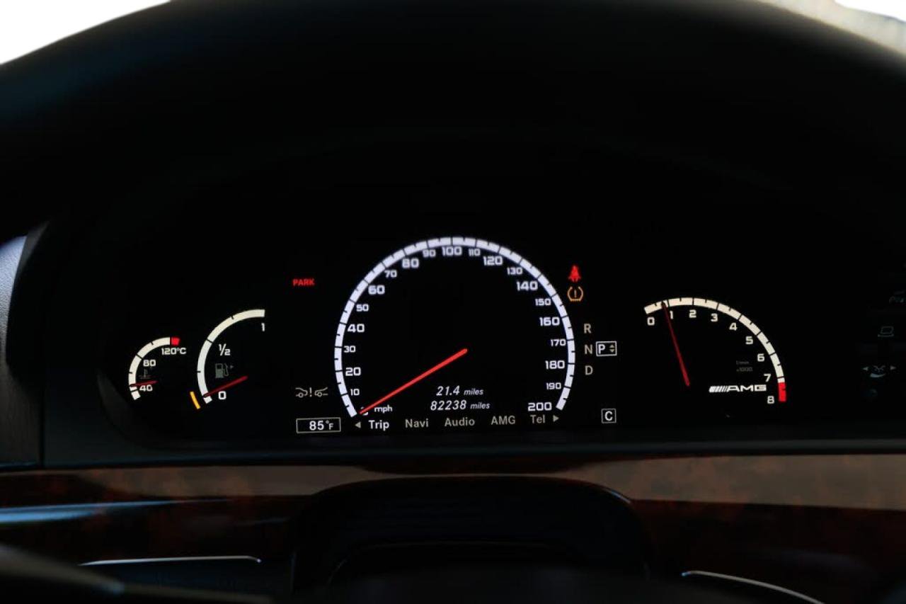 2009 Mercedes-benz S 63 Amg Серый vin: WDDNG77XX9A245947