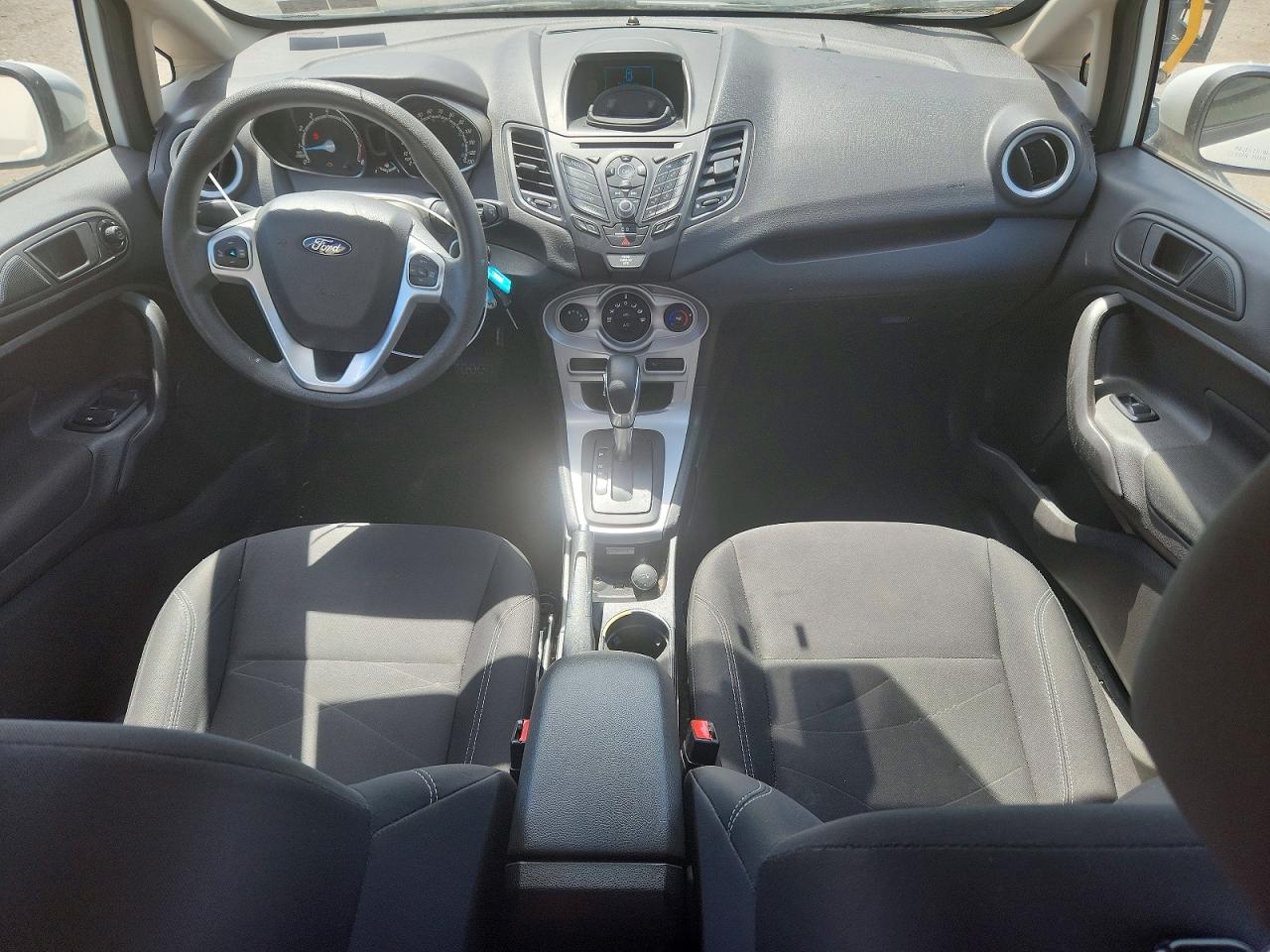 2017 Ford Fiesta Se White vin: 3FADP4BJ8HM155551