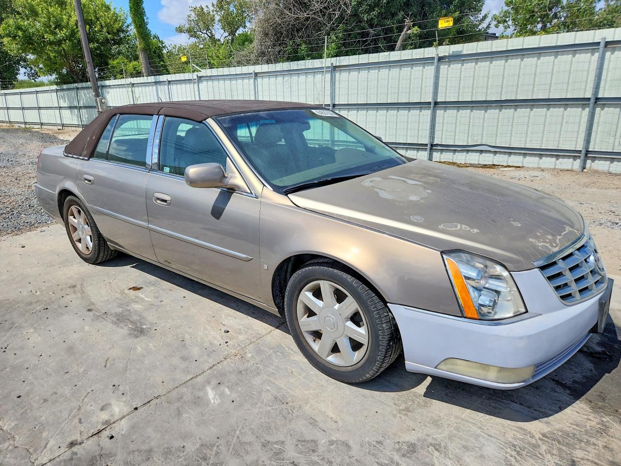 2006 Cadillac Dts Gold vin: 1G6KD57Y56U242521