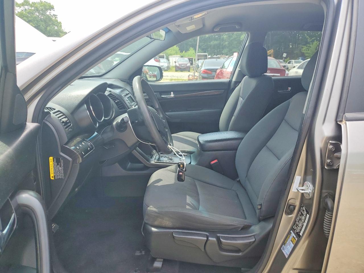 2013 Kia Sorento Lx Silver vin: 5XYKTDA26DG349722