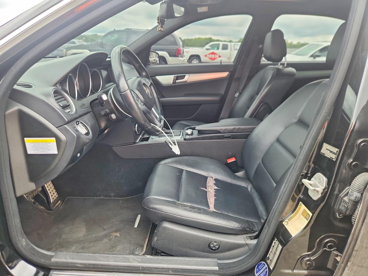 2013 Mercedes-benz C 300 4matic Black vin: WDDGF8AB0DR301550
