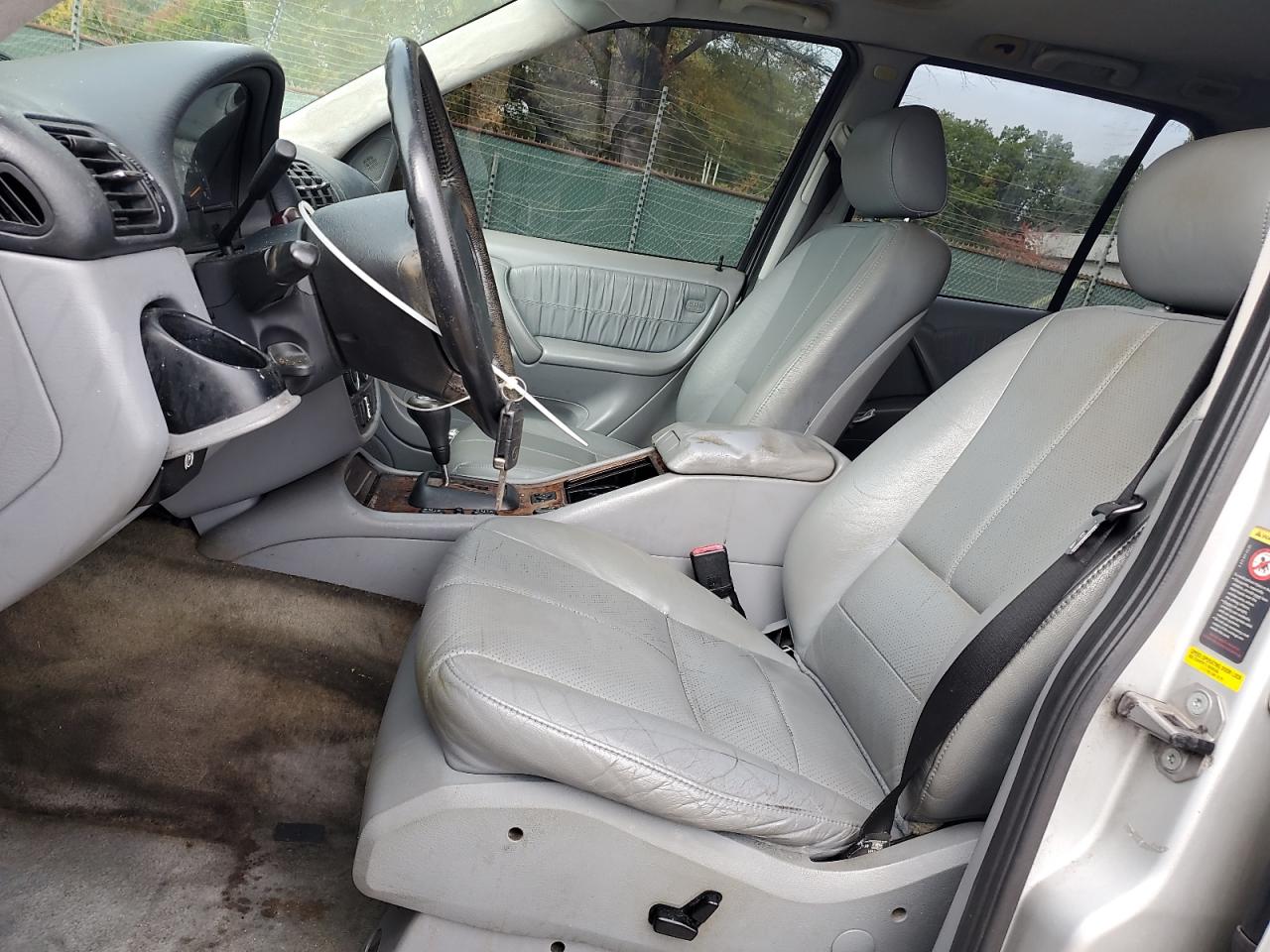 2002 Mercedes-benz Ml 320 Серебряный vin: 4JGAB54E32A315689