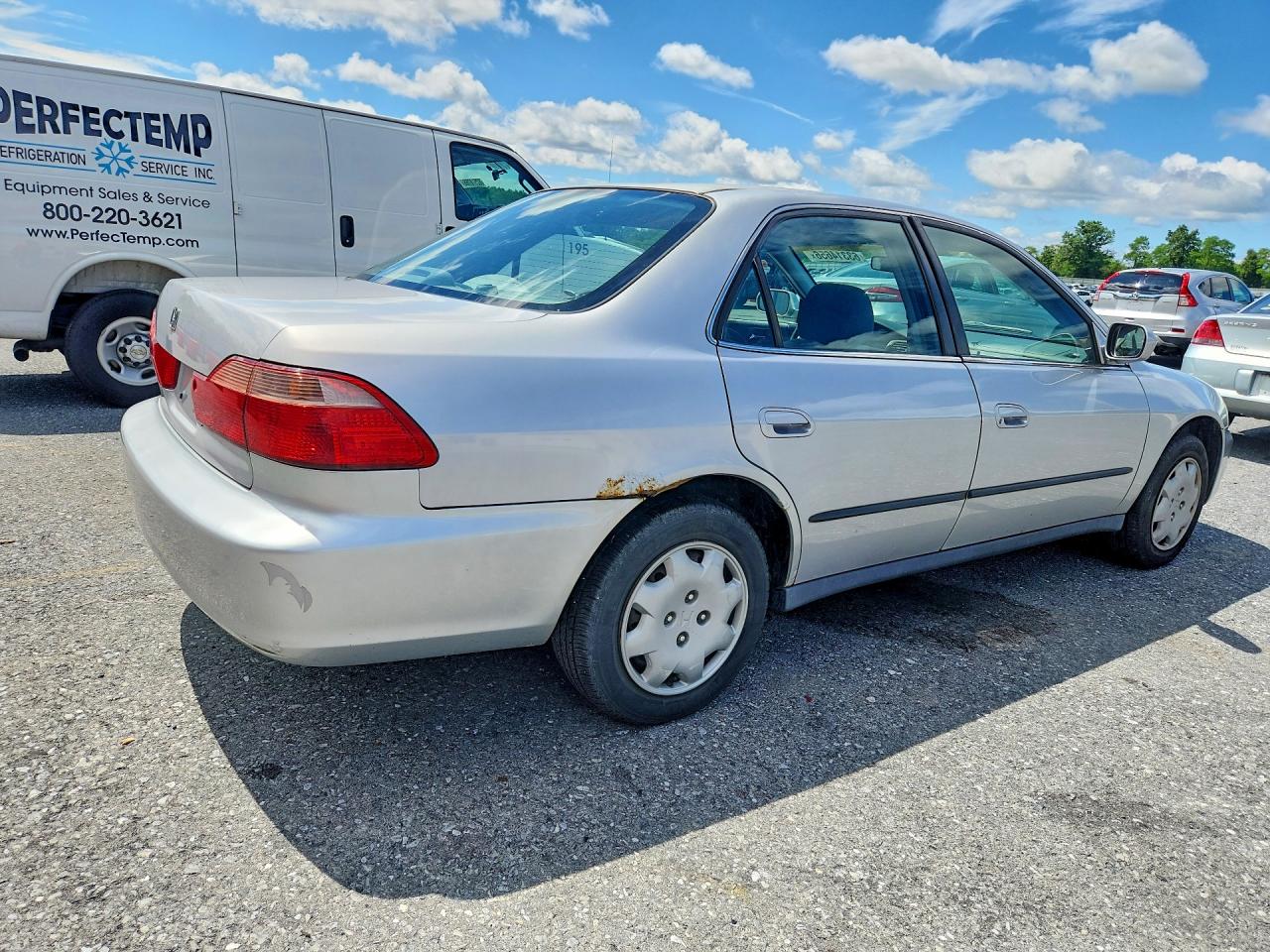 2000 Honda Accord Lx Серый vin: 1HGCG665XYA026109