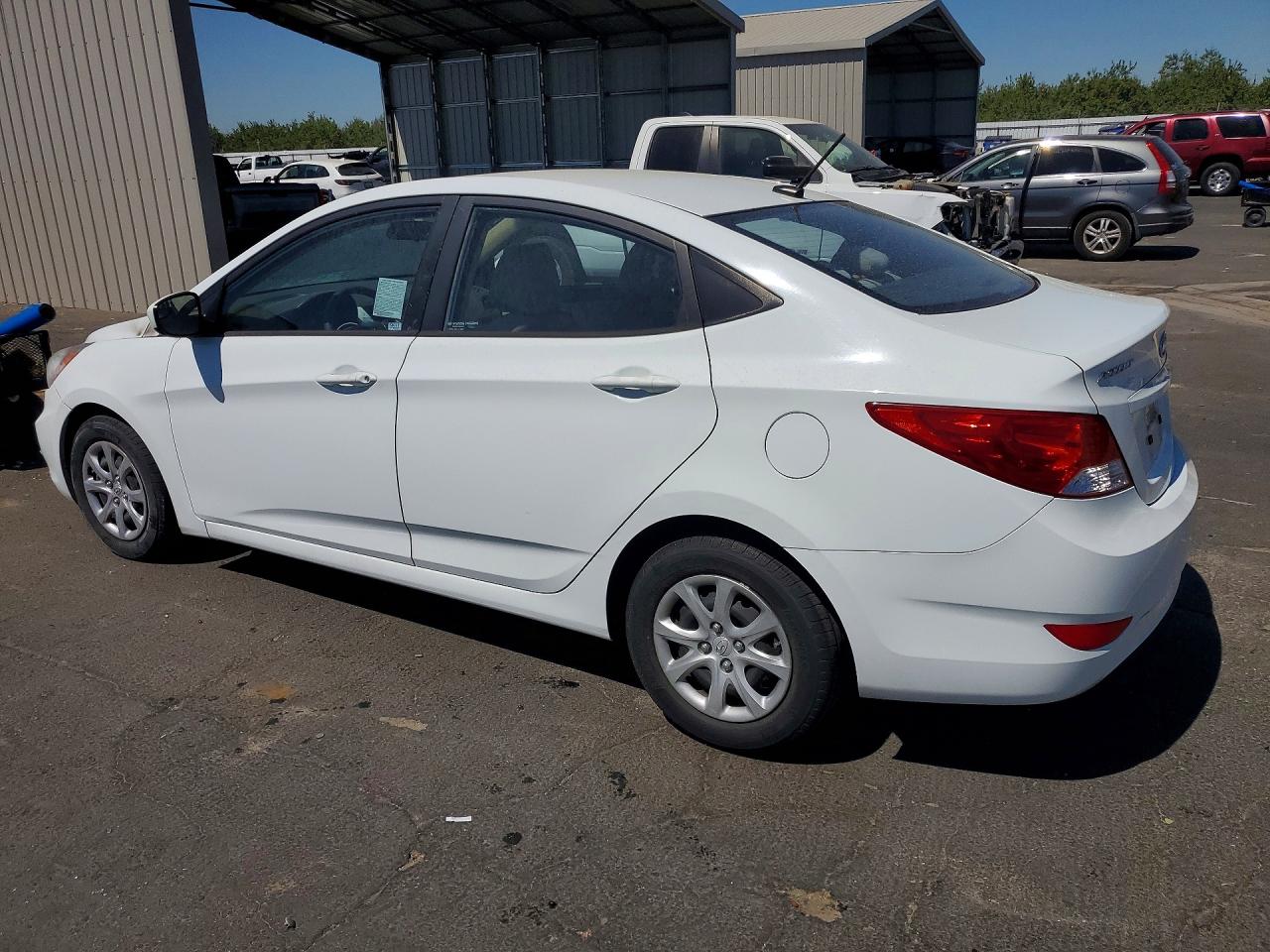 2014 Hyundai Accent Gls White vin: KMHCT4AE6EU598094