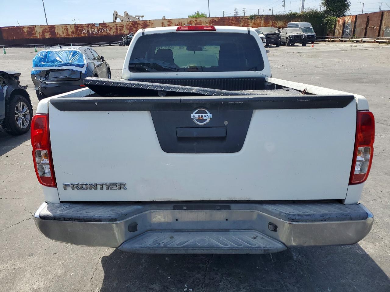 2015 Nissan Frontier S White vin: 1N6BD0CT8FN712770