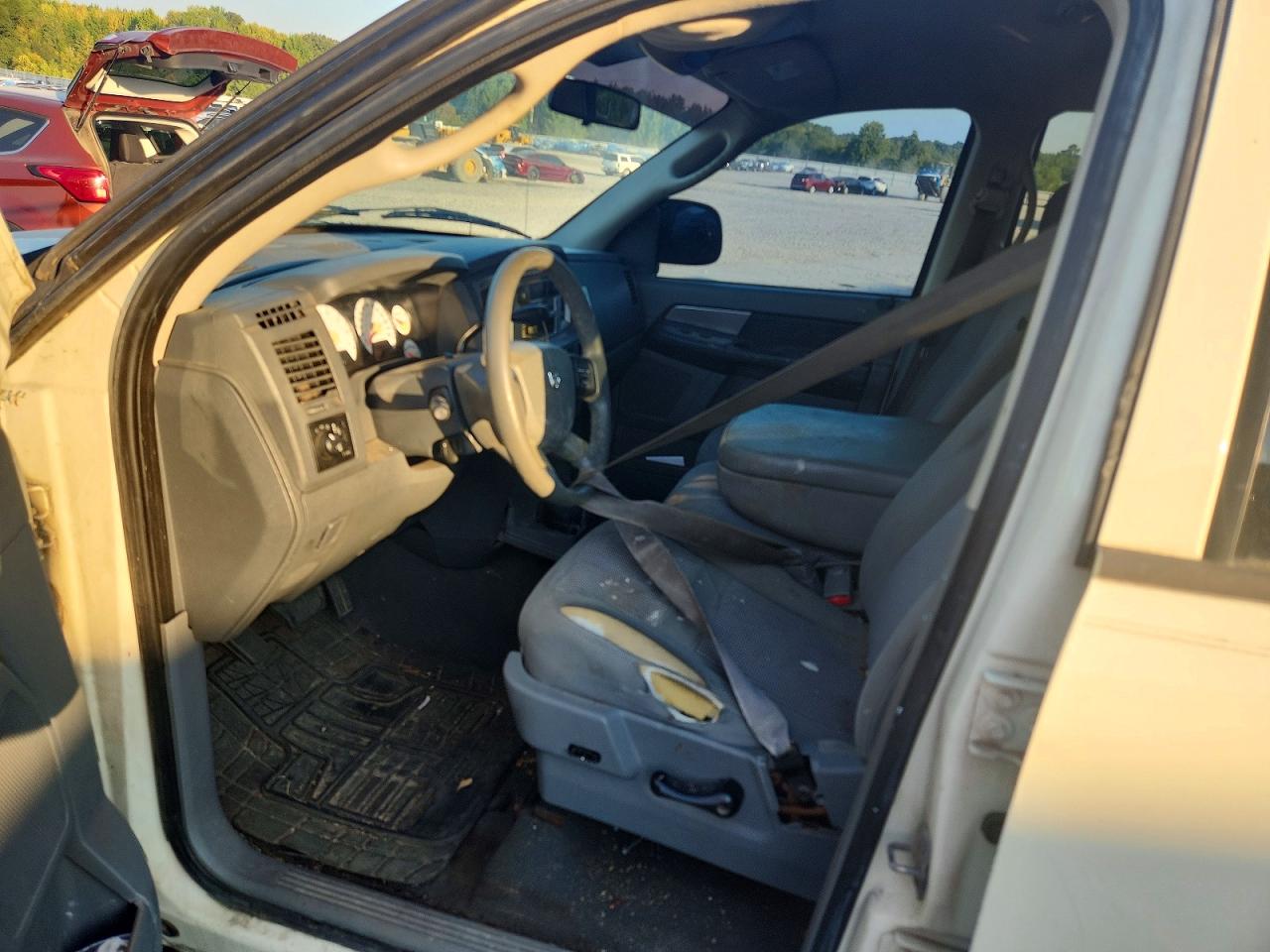 2008 Dodge Ram 1500 St White vin: 1D7HA18N28J162942