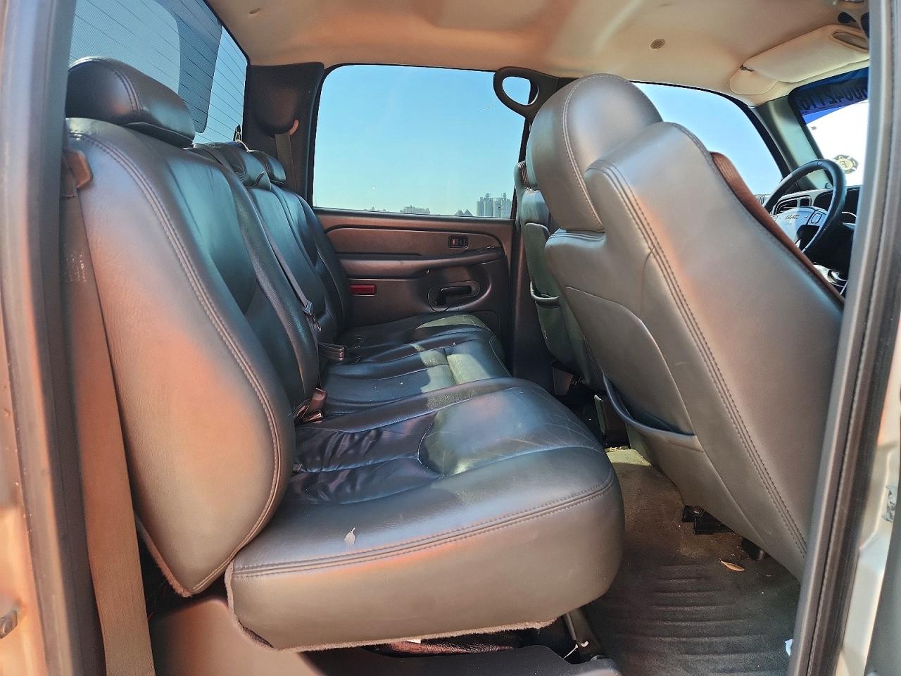 2004 Gmc Sierra C2500 Heavy Duty Tan vin: 1GTHC23U94F236265