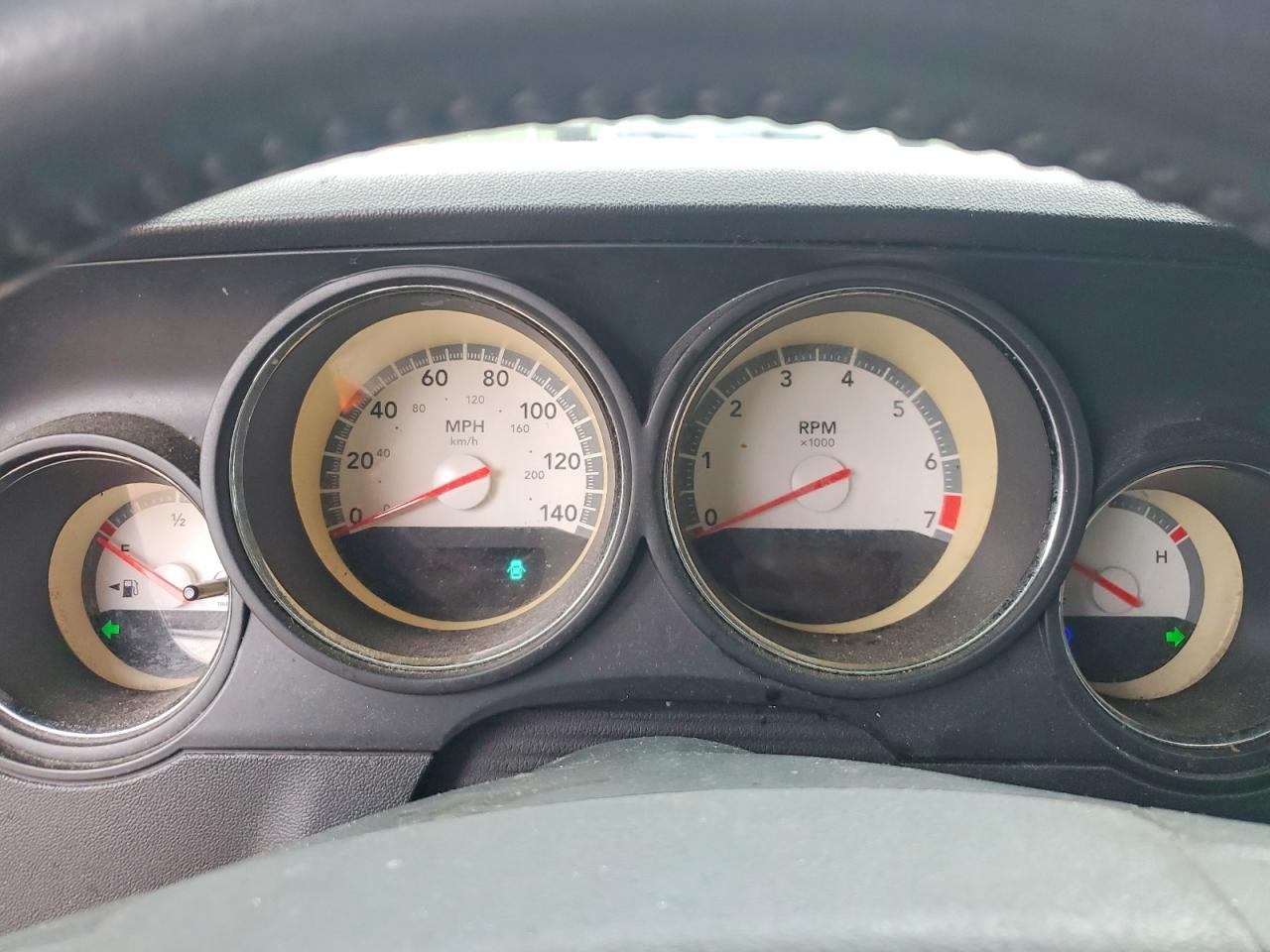 2010 Dodge Challenger Se Red vin: 2B3CJ4DV2AH323522