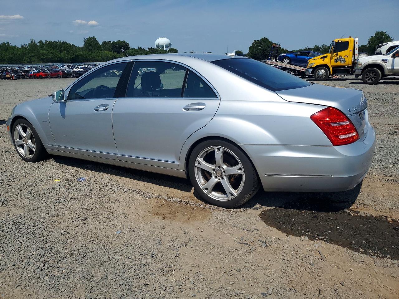 2011 Mercedes-benz S 400 Silver vin: WDDNG9FB5BA380521