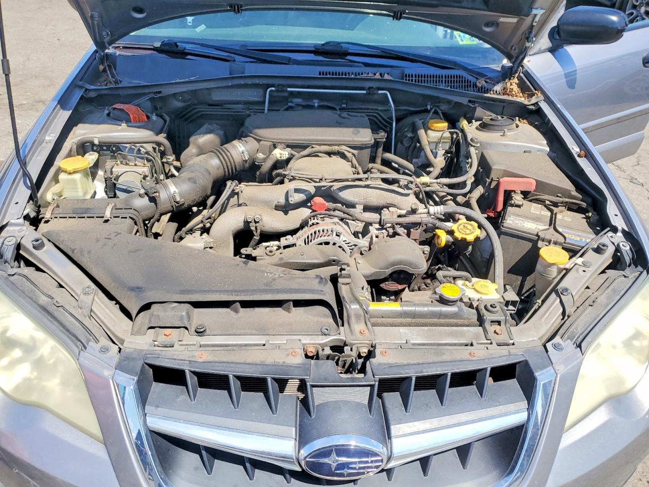 2008 Subaru Outback 2.5i Серебряный vin: 4S4BP61C787363250