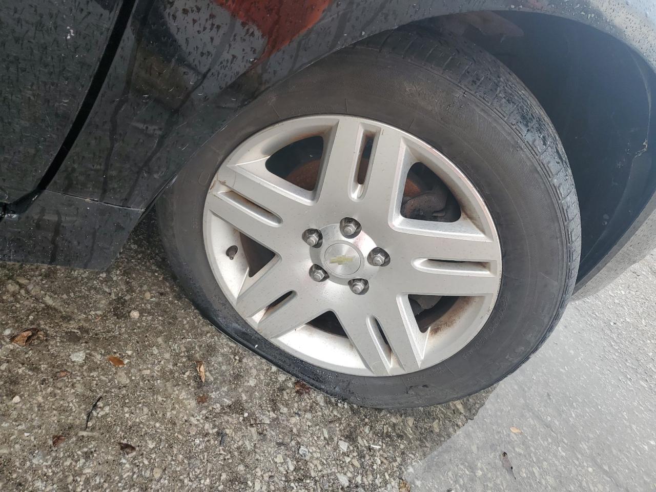 2014 Chevrolet Impala Limited Lt Black vin: 2G1WB5E38E1116829 Damage: Right Front Tire, Flat, Repair Required