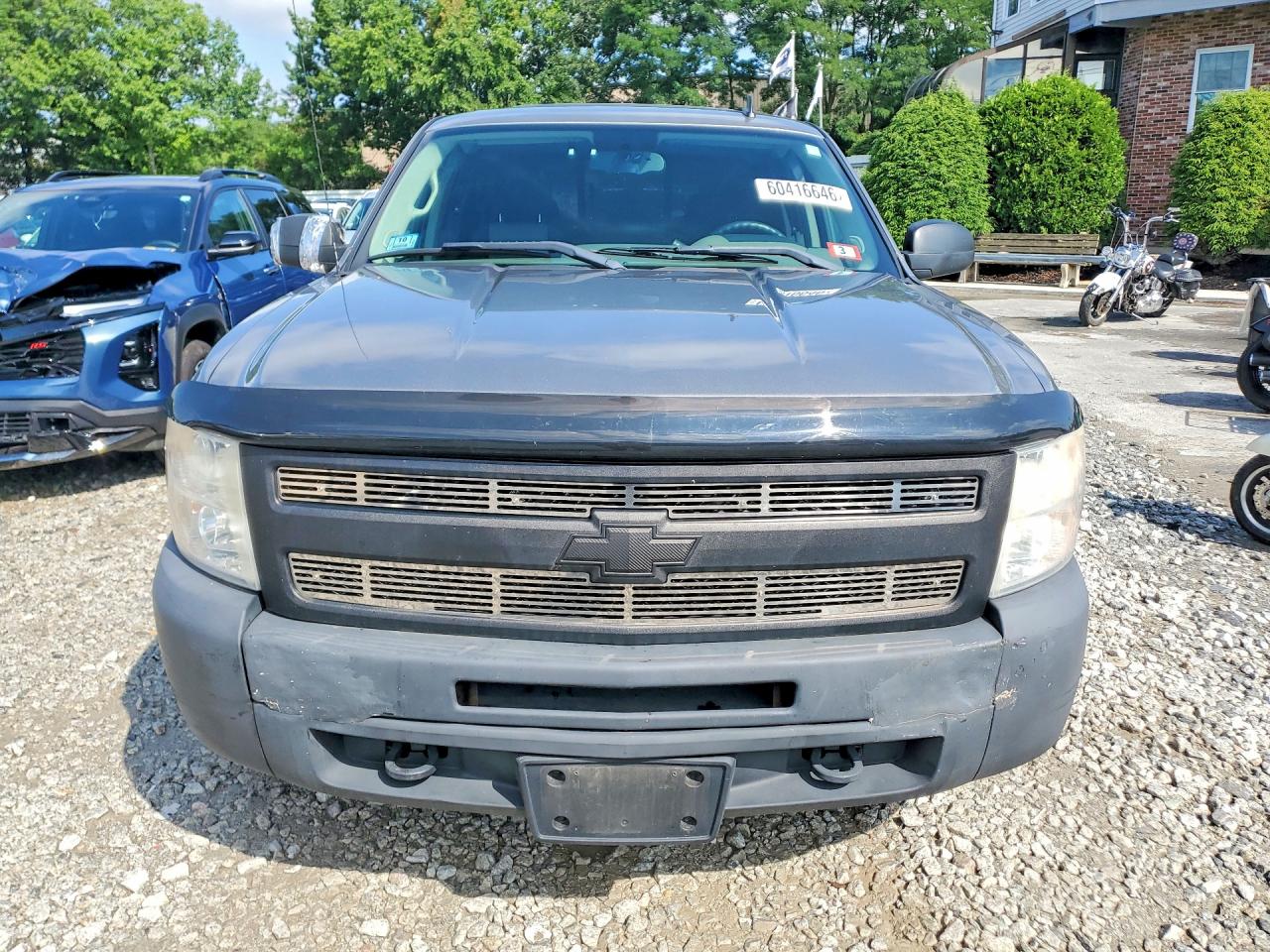 2009 Chevrolet Silverado K1500 White vin: 1GCEK19C29Z167164
