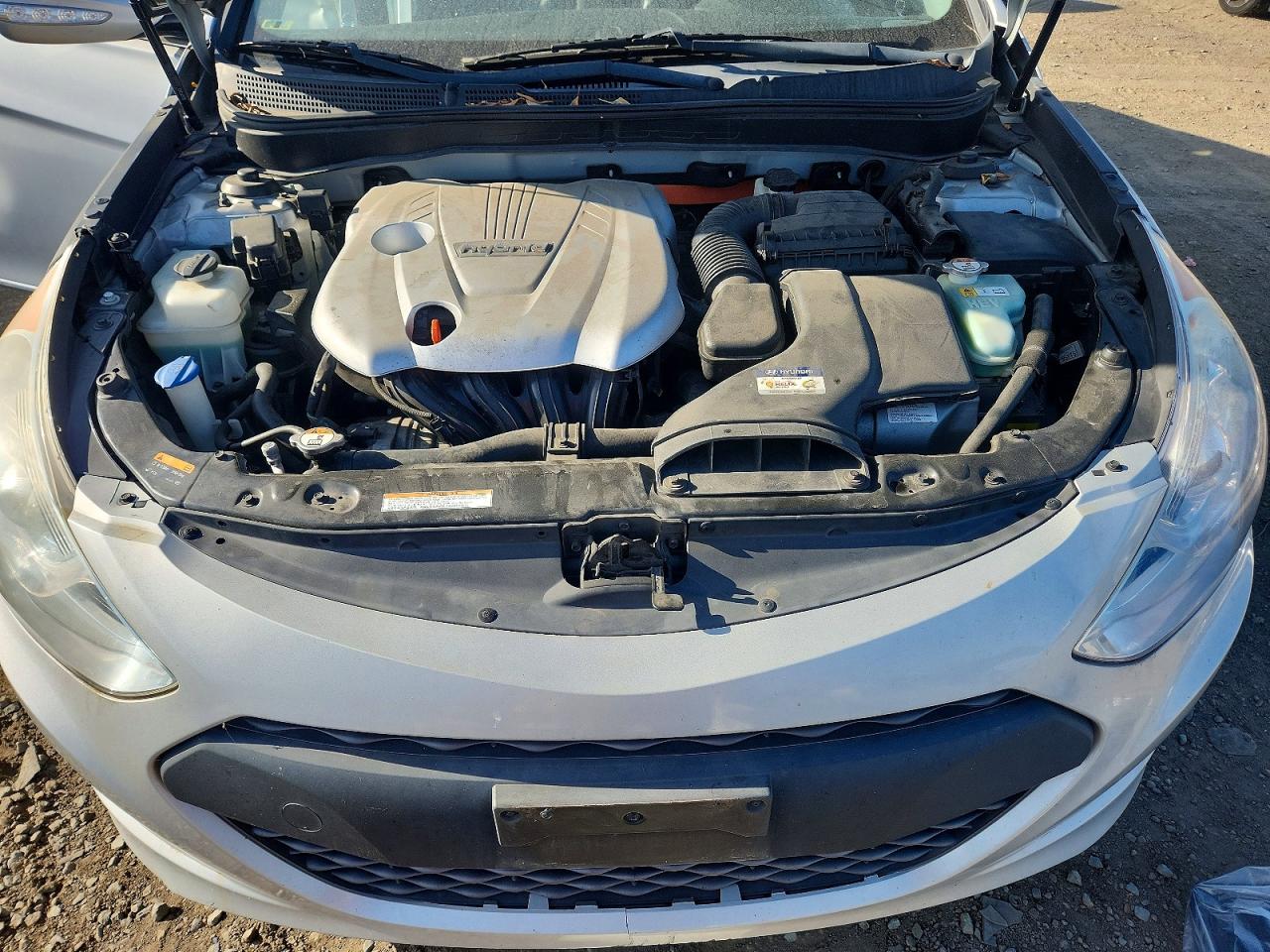2014 Hyundai Sonata Hybrid Silver vin: KMHEC4A46EA111283