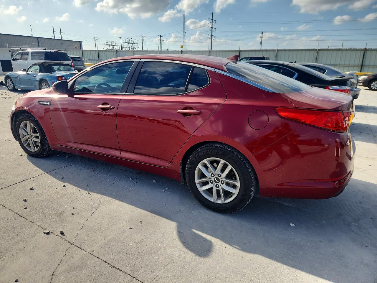 2011 Kia Optima Lx Красный vin: KNAGM4A78B5091009