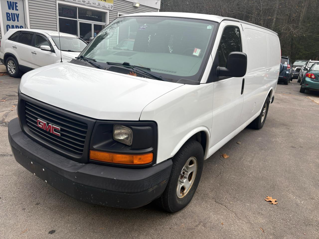 2008 Gmc Savana G1500 White vin: 1GTFG15X481130130