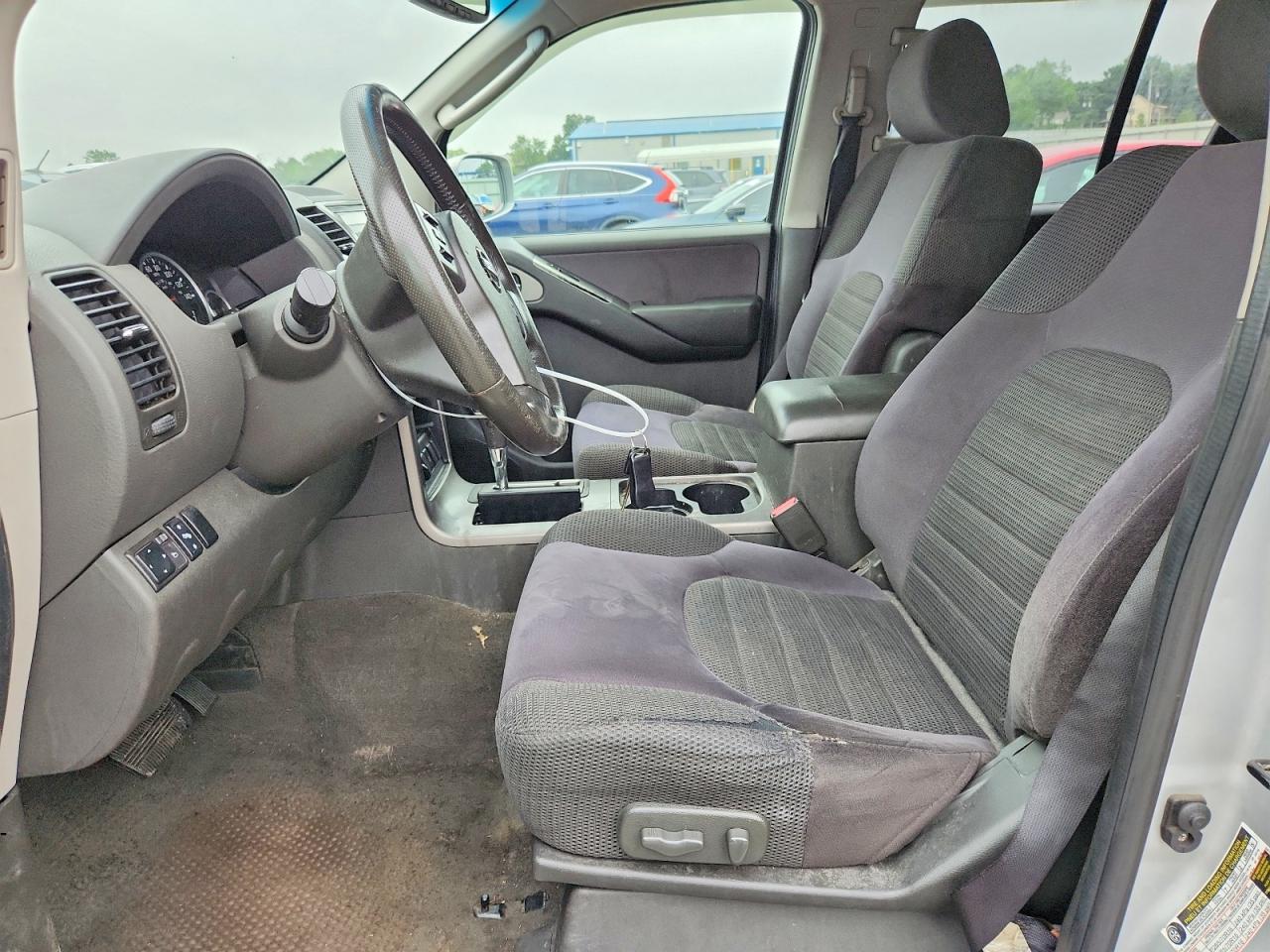 2006 Nissan Pathfinder S Silver vin: 5N1AR18W76C651279