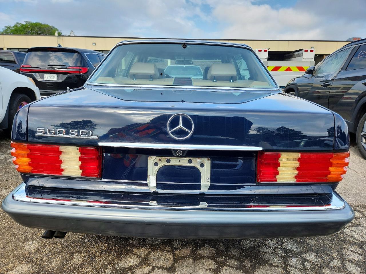 1986 Mercedes-benz 560 Sel Blue vin: WDBCA39D0GA265277