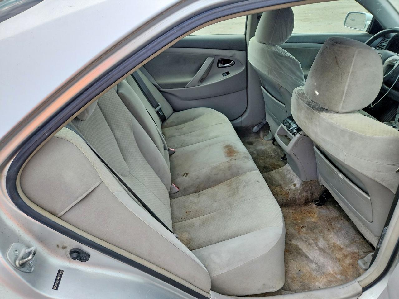 2007 Toyota Camry Le Серебряный vin: JTNBE46K473106482