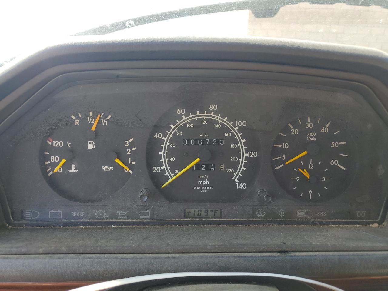 1995 Mercedes-benz E 300d Серый vin: WDBEB31E7SC086225