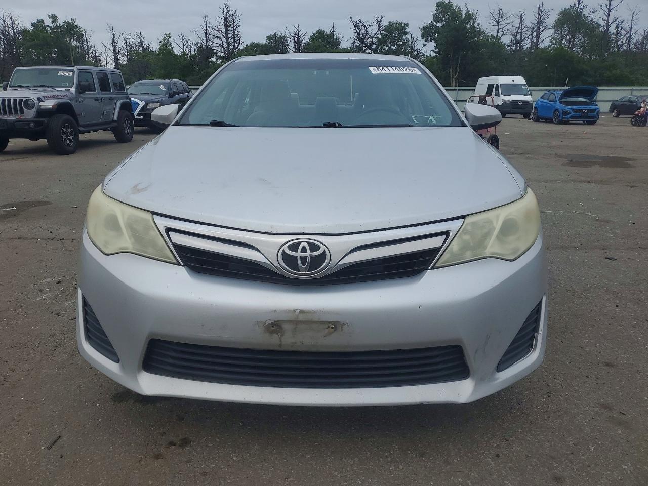 2013 Toyota Camry Le Silver vin: 4T4BF1FK7DR280196