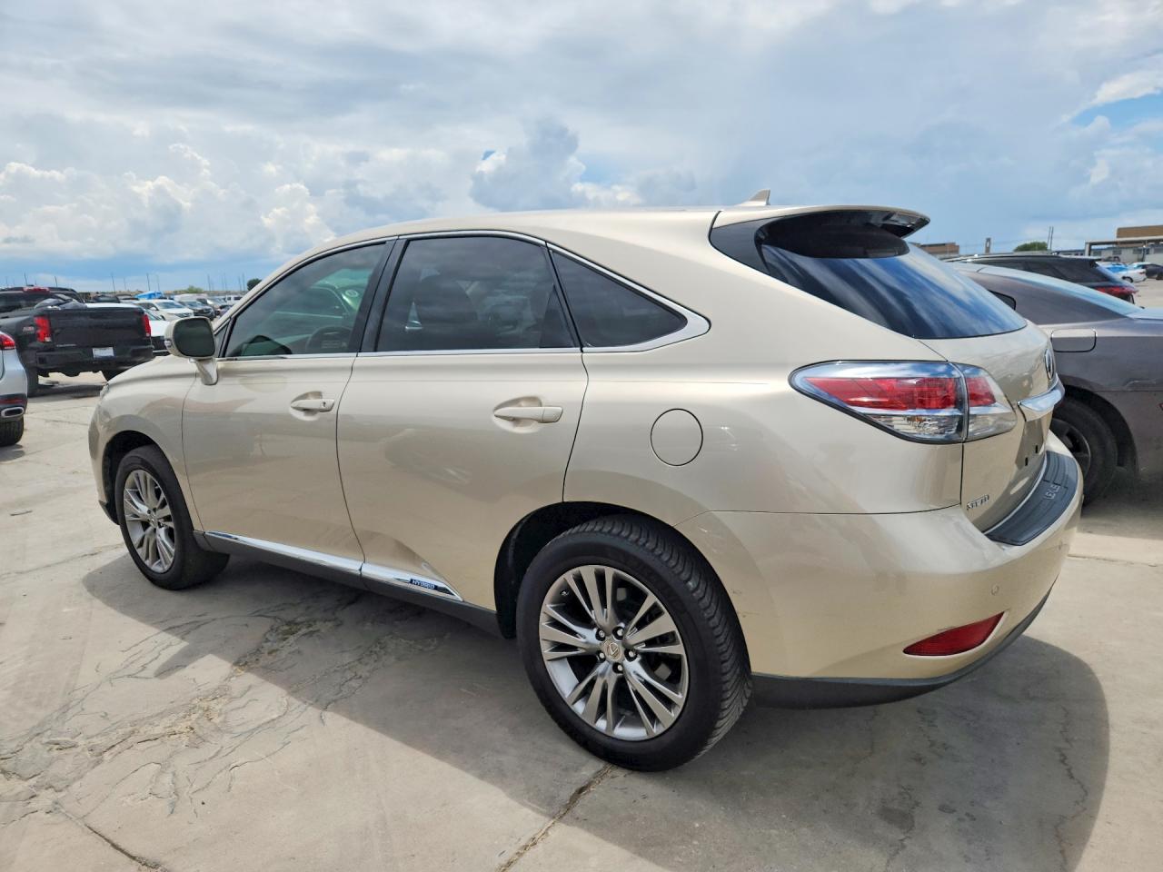 2013 Lexus Rx 450h Gold vin: JTJZB1BA2D2412246