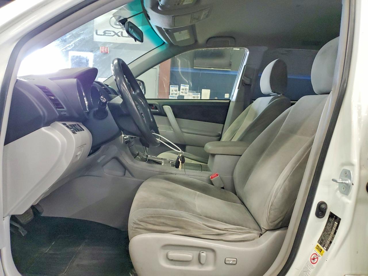 2012 Toyota Highlander Hybrid White vin: JTEBC3EH3C2009781