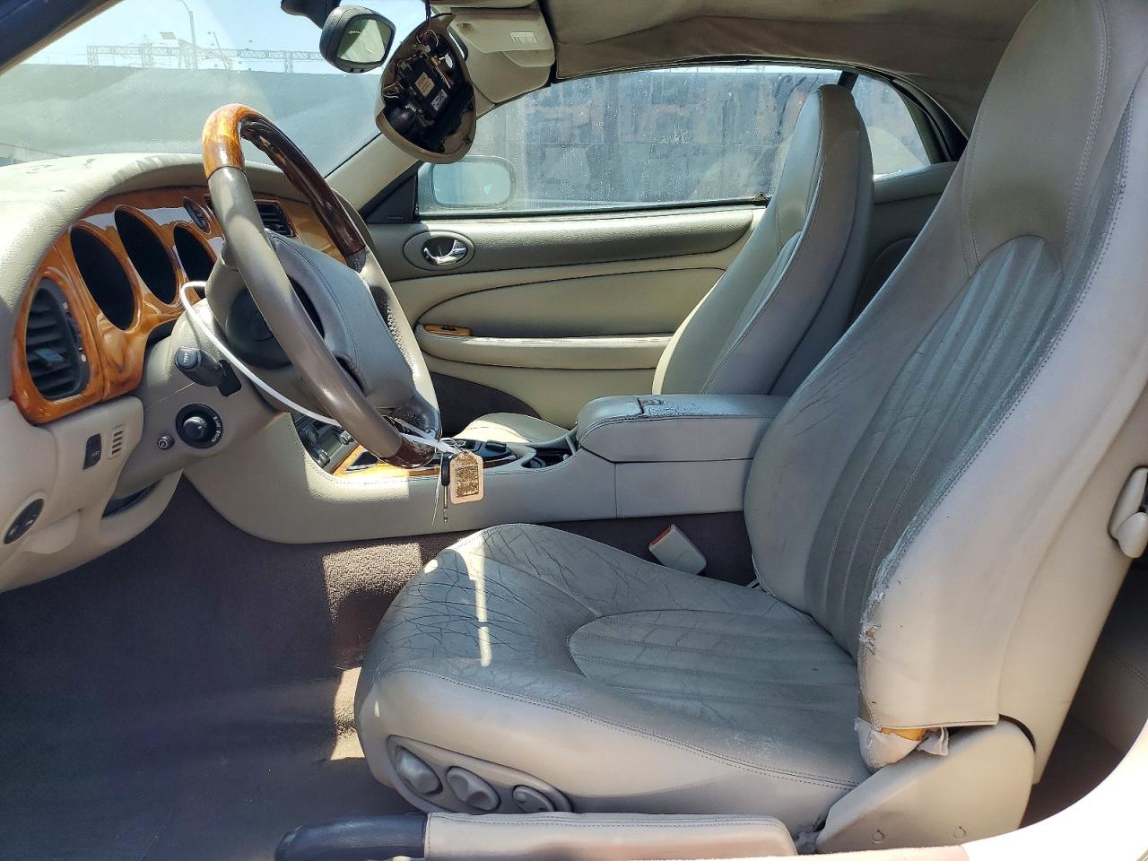 2000 Jaguar Xk8 Tan vin: SAJJA42C0YNA02298