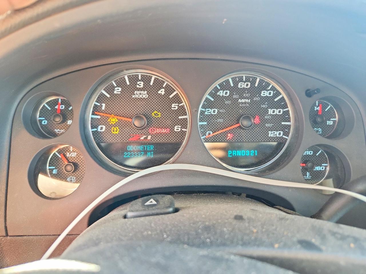 2008 Chevrolet Suburban K1500 Ls White vin: 3GNFK16398G121202