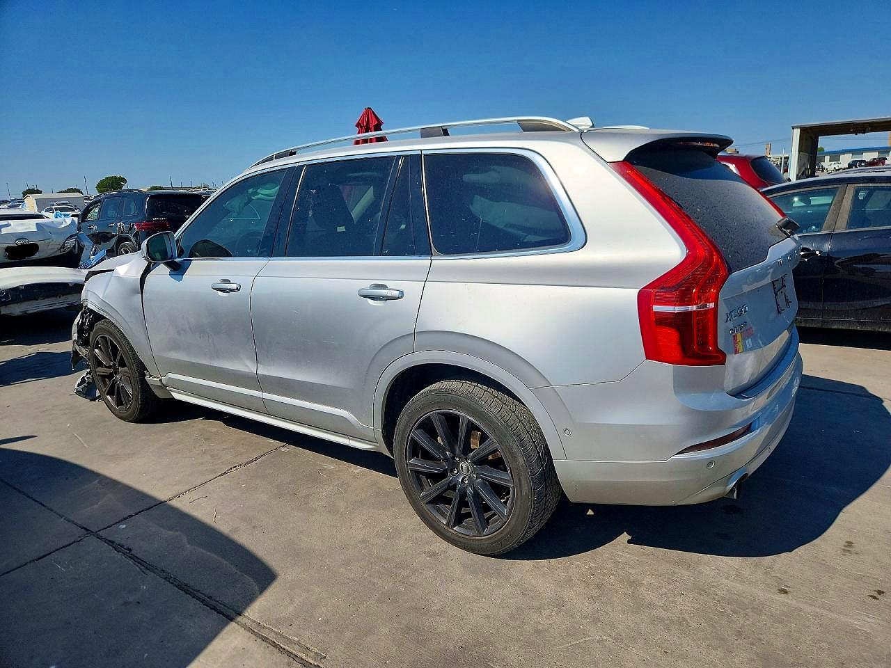 2018 Volvo Xc90 T5 Серебряный vin: YV4102XK0J1196876