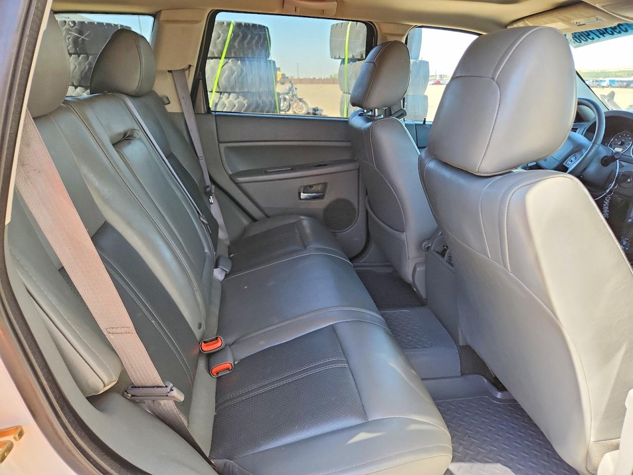 2006 Jeep Grand Cherokee Limited White vin: 1J4HR58206C227427