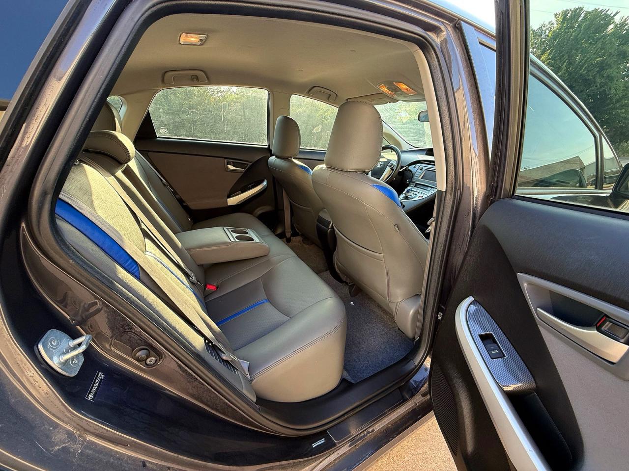 2012 Toyota Prius Two Gray vin: JTDKN3DU0C5472800