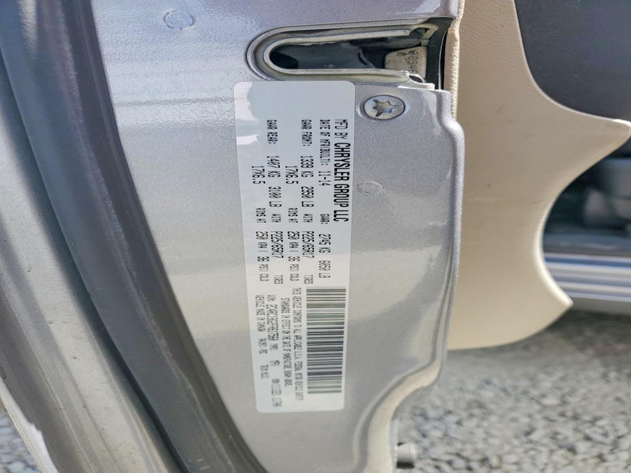 2015 Chrysler Town & Country Touring Silver vin: 2C4RC1BG2FR617560