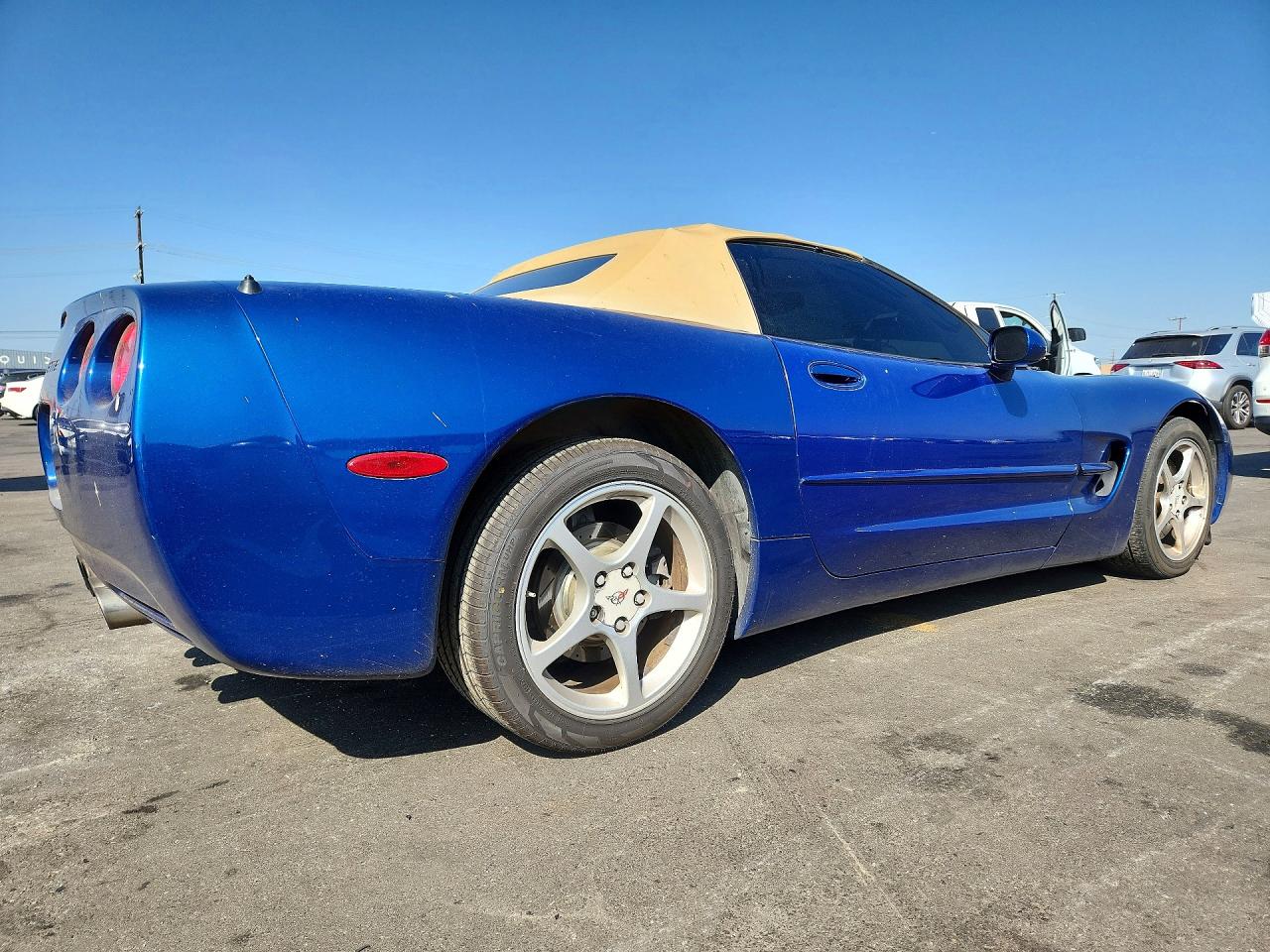 2002 Chevrolet Corvette Blue vin: 1G1YY32G825109361